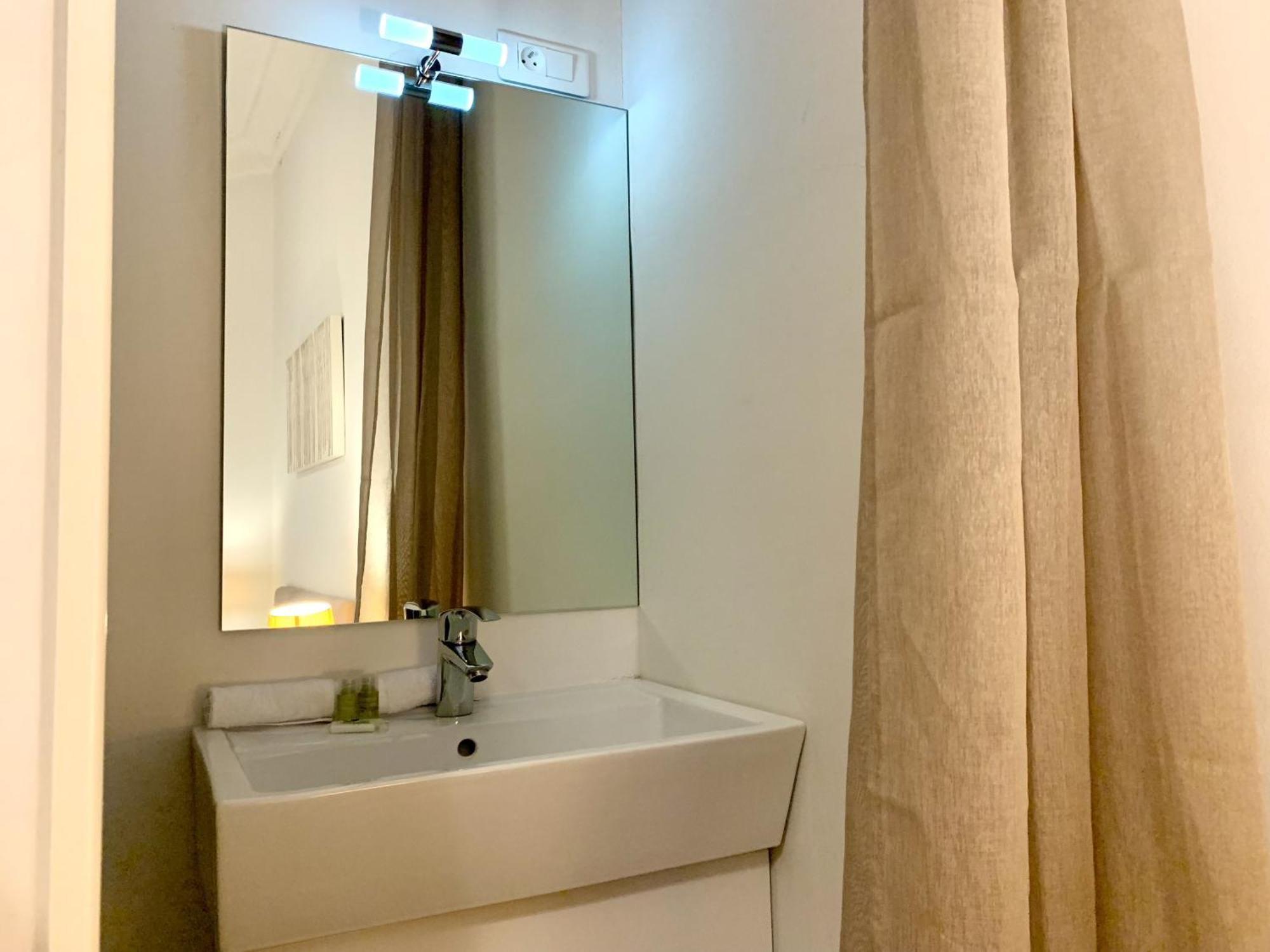 Aparthotel Riviera - 2 Minutes De La Plage - Exceptionnel 2 Chambres Ac - Balcon Meyerbeer 1 Ніцца Екстер'єр фото